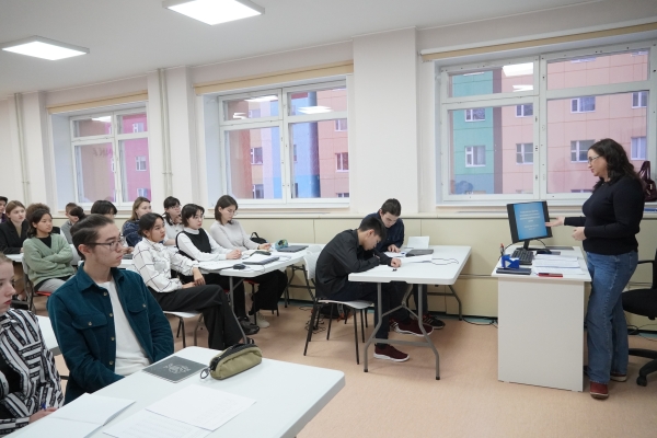 Россия в деле» (часть 1) (на выбор: импортозамещение, авиастроение, судовождение, судостроение, лесная промышленность) 