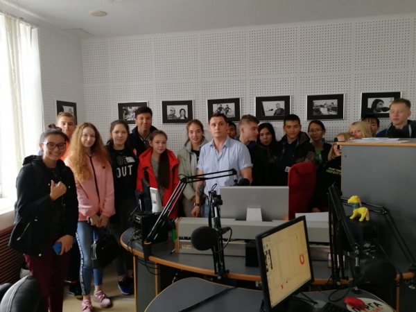 Ребята окружного форума «Малые умники и умницы»-2019  совершили экскурсию на радио «Пурга» 
