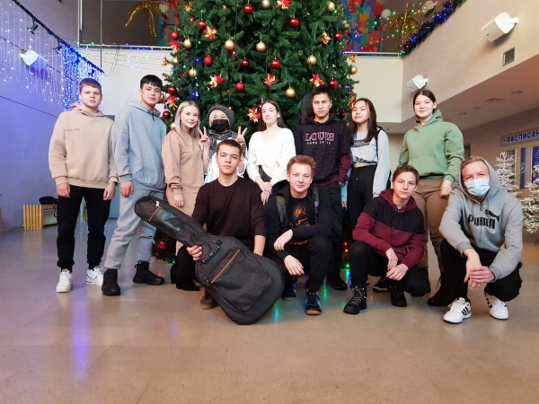 Как здорово, что все мы здесь сегодня собрались 